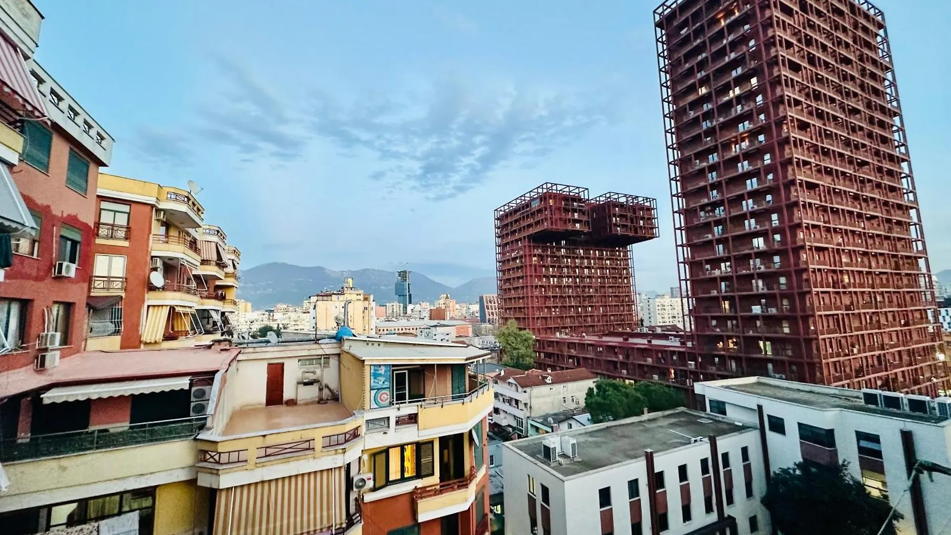 Sunny Apartment Tirana